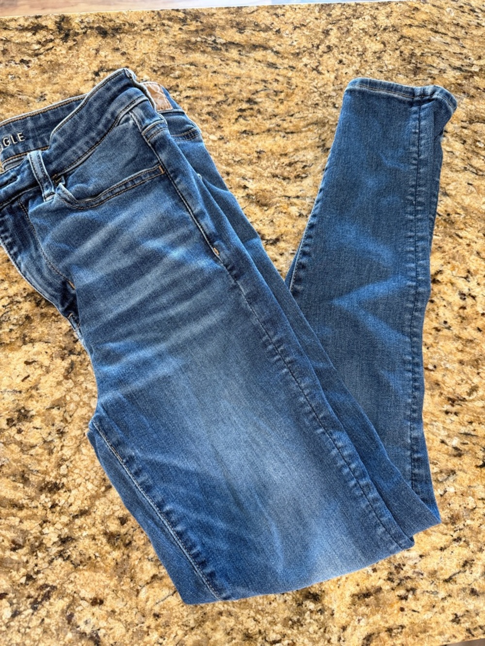American Eagle Outfitters Medium Wash Skinny Jeans